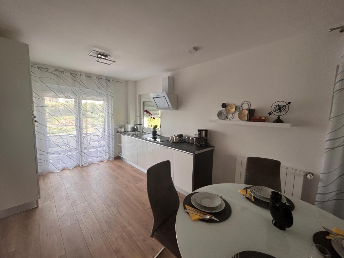 Apartmani Ana&Vesna Karlovac Ngoại thất bức ảnh