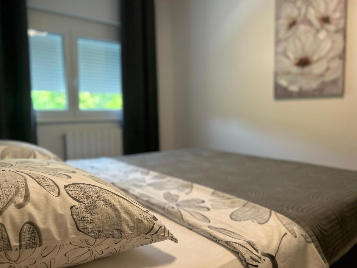 Apartmani Ana&Vesna Karlovac Ngoại thất bức ảnh