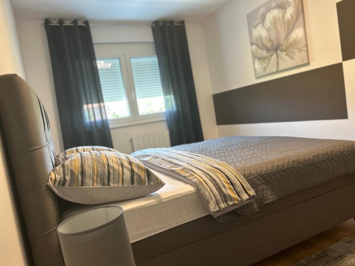 Apartmani Ana&Vesna Karlovac Ngoại thất bức ảnh
