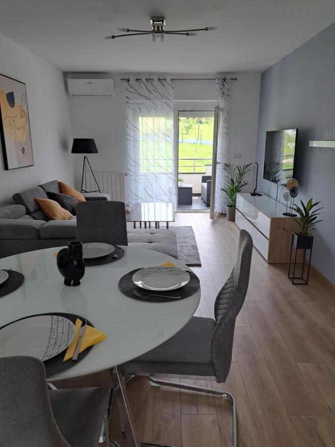 Apartmani Ana&Vesna Karlovac Ngoại thất bức ảnh